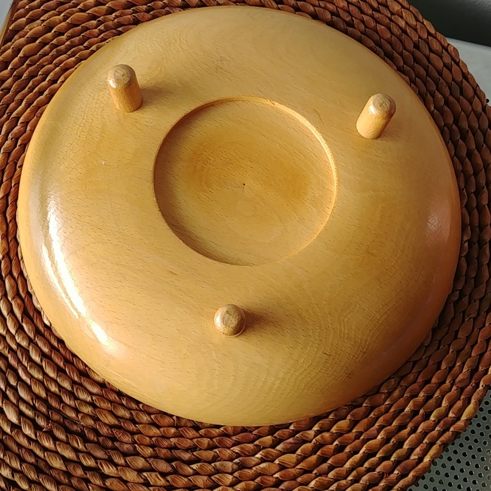 Wooden footed bowl - Picture 3 of 3